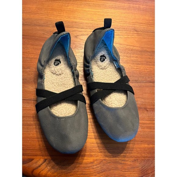 Acorn dark gray flat ballet slippers . Size womens 8 - Picture 1 of 6